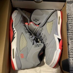 Jordan 5 Hot Lavas Men's Gray Sneakers Size 7Y